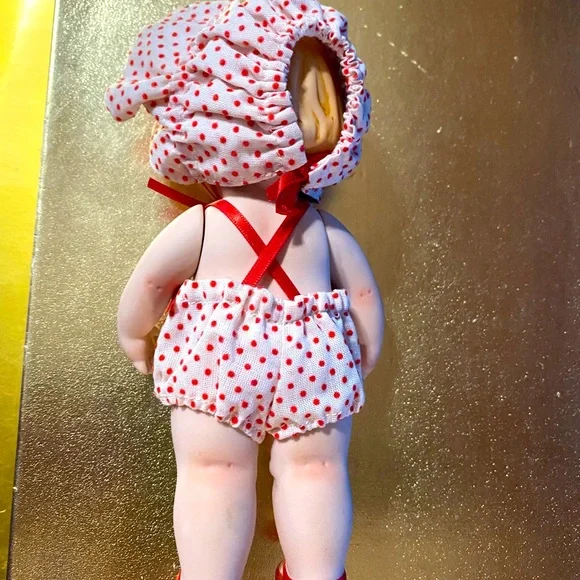 VINTAGE PORCELAIN DOLL WITH MOVEABLE ARMS WEARING WHITE w/RED POLKADOT OUTFIT 6” - Picture 5 of 12